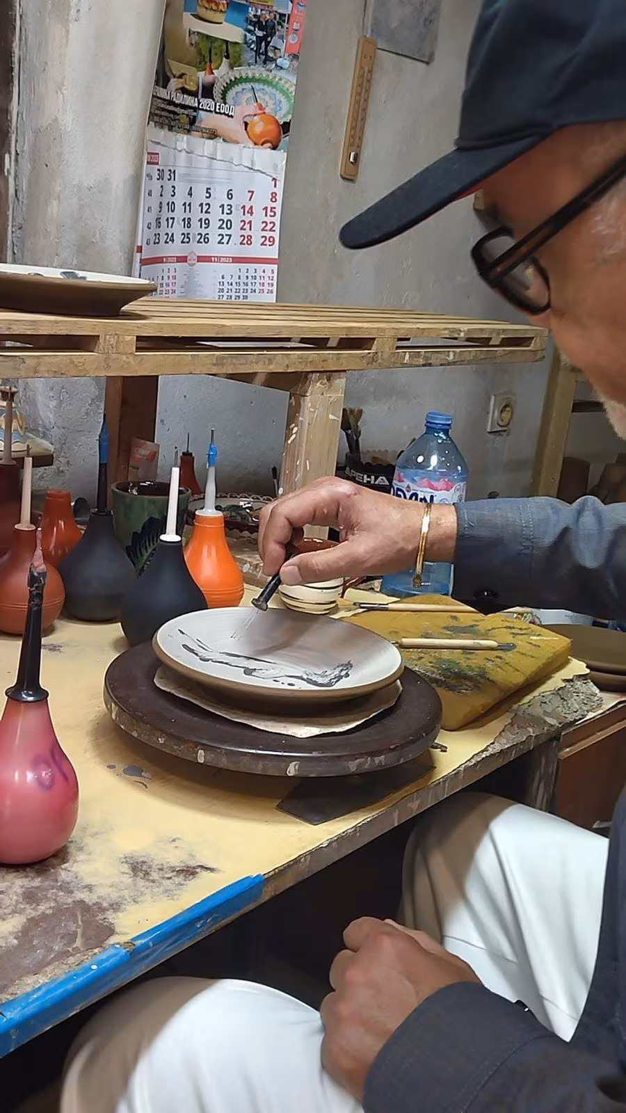 Кристиан Лубутен в ателието на Радилина 2